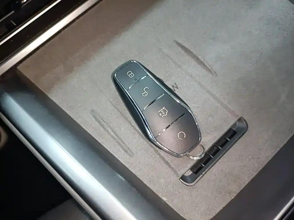 Seal 07 DM-i 2025 Model DM-i 1.5L 125km Luxury — миниатюра 9