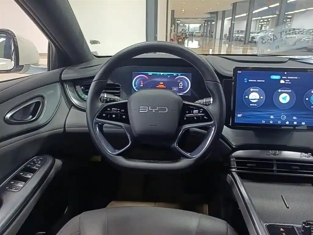 Seal 07 DM-i 2025 Model DM-i 1.5L 70km Elite — миниатюра 11
