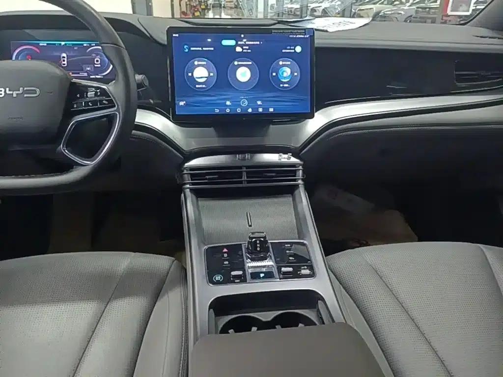 Seal 07 DM-i 2025 Model DM-i 1.5L 70km Elite — миниатюра 13