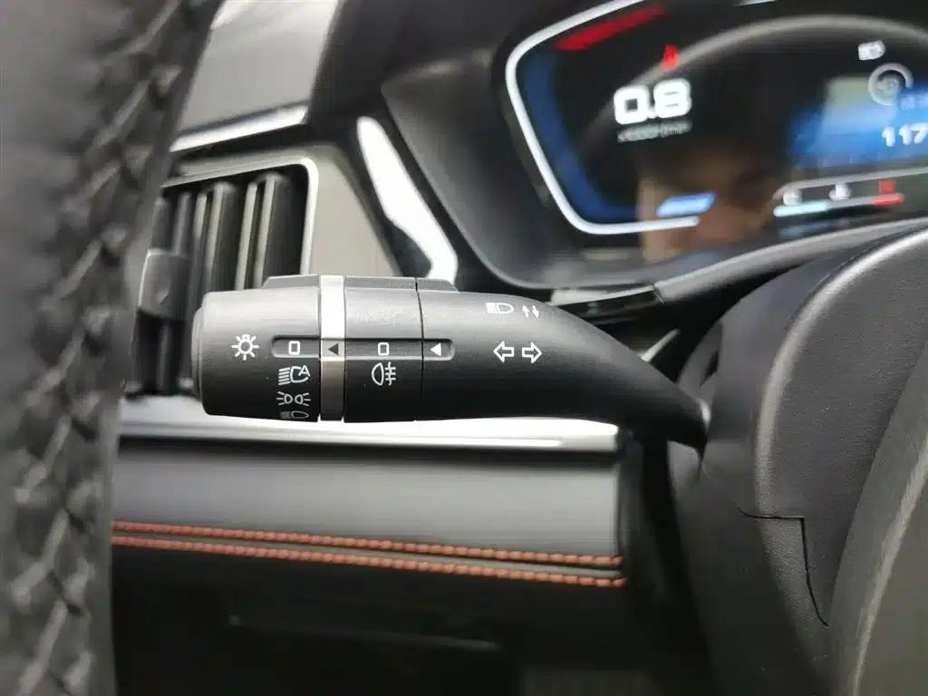 Song PLUS 2020 1.5T Automatic Premium Edition — миниатюра 21