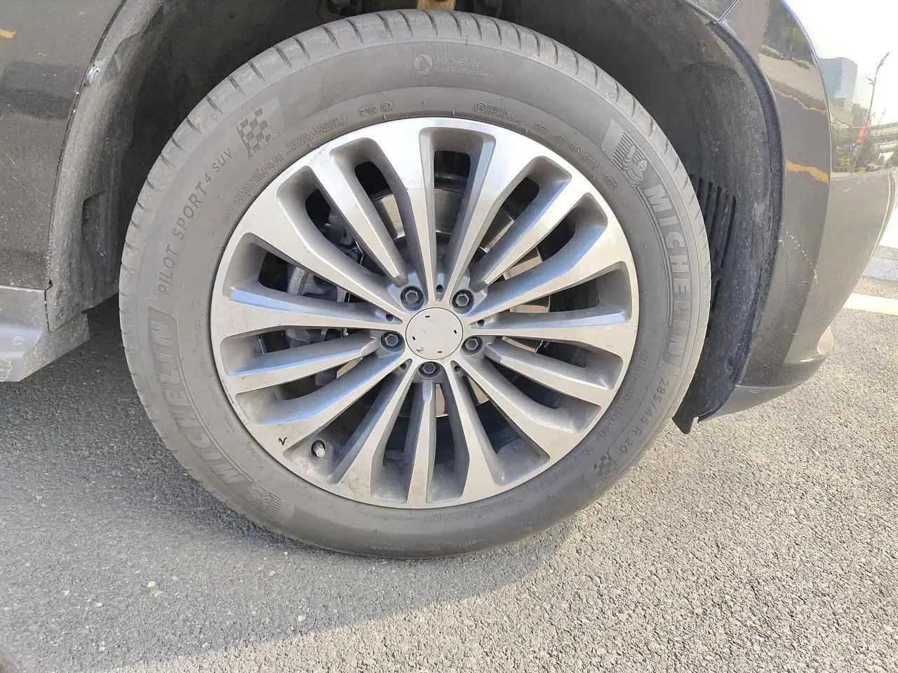 BAIC Off-Road BJ90 2021 3.0T Zhenrong Edition — миниатюра 5