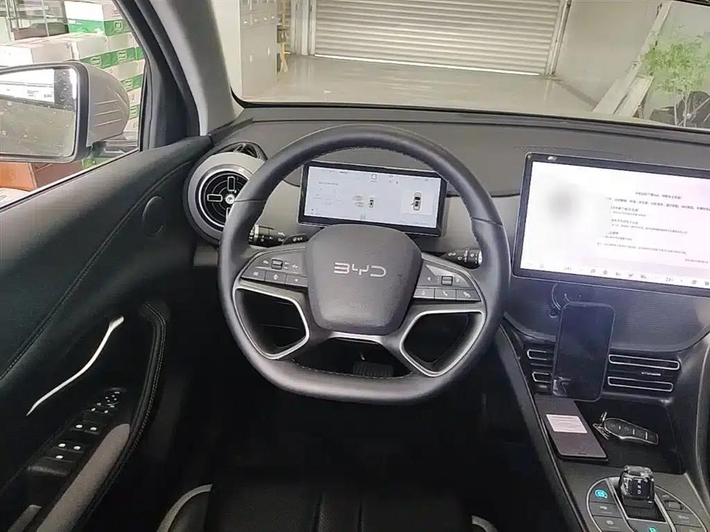 Hiace 05 DM-i 2025 DM-i Intelligent Driving Edition 75KM Luxury Model — миниатюра 11