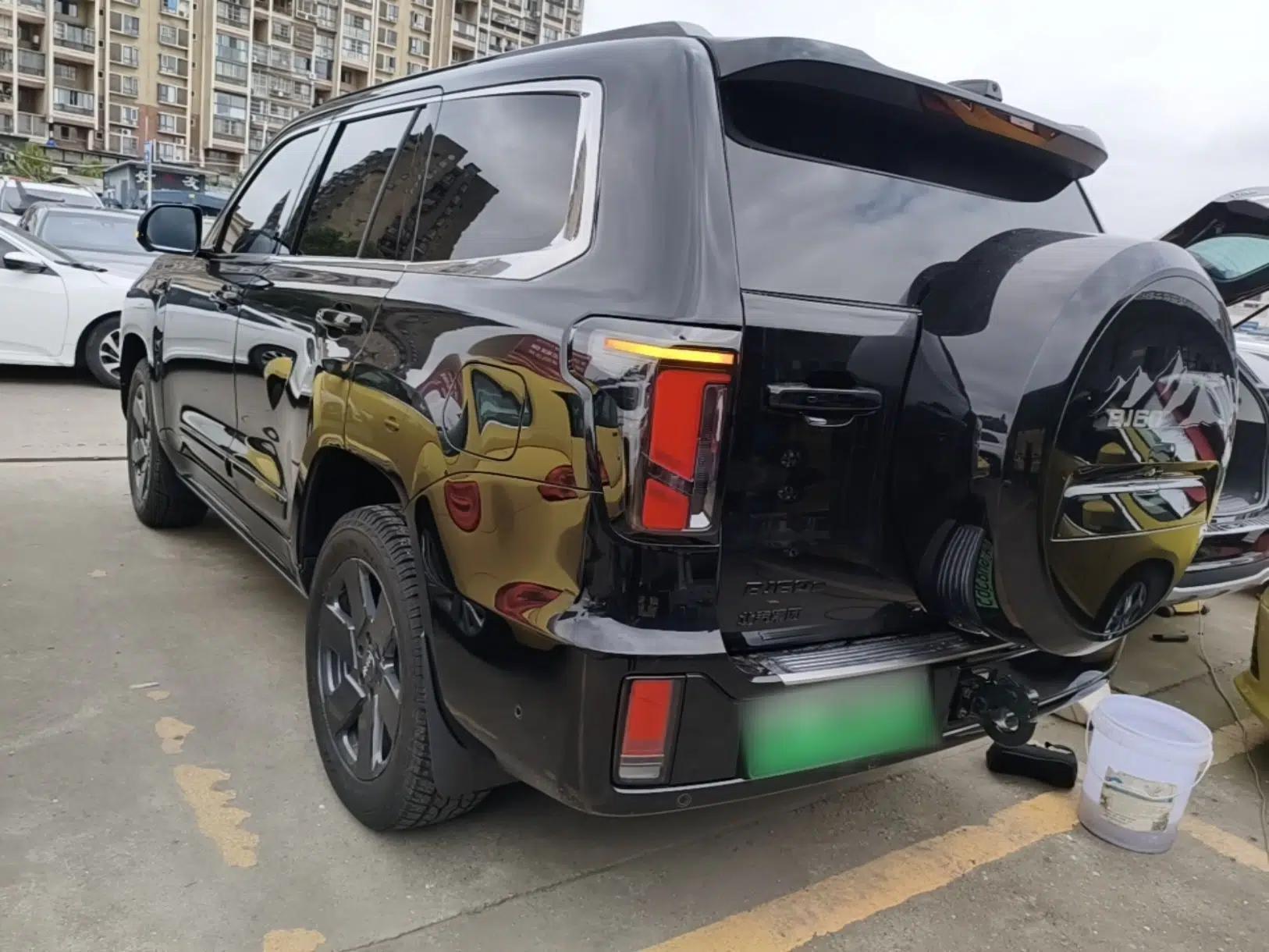 BAIC Off-Road BJ60 Leiting 2024 Magic Electric Drive Advanced Version 5 Seats — миниатюра 7