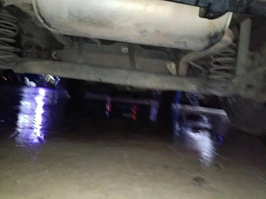 2017 Yuan 1.5L Automatic Cool Connected Edition — миниатюра 24