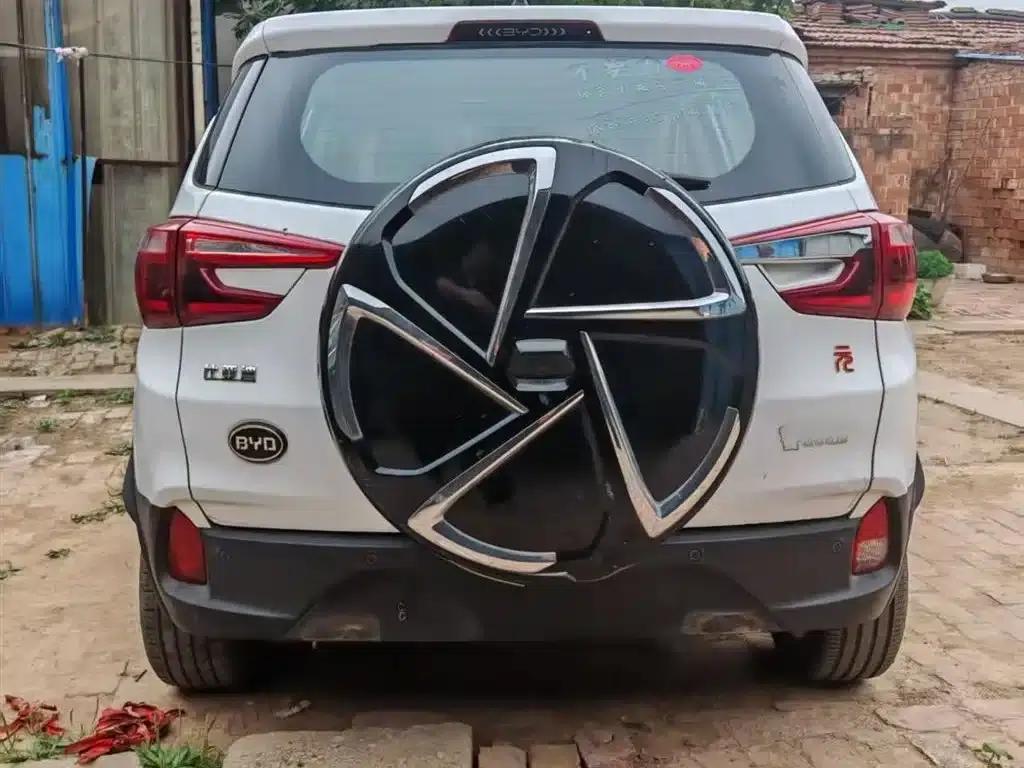 2017 Yuan 1.5L Automatic Cool Connected Edition — миниатюра 25