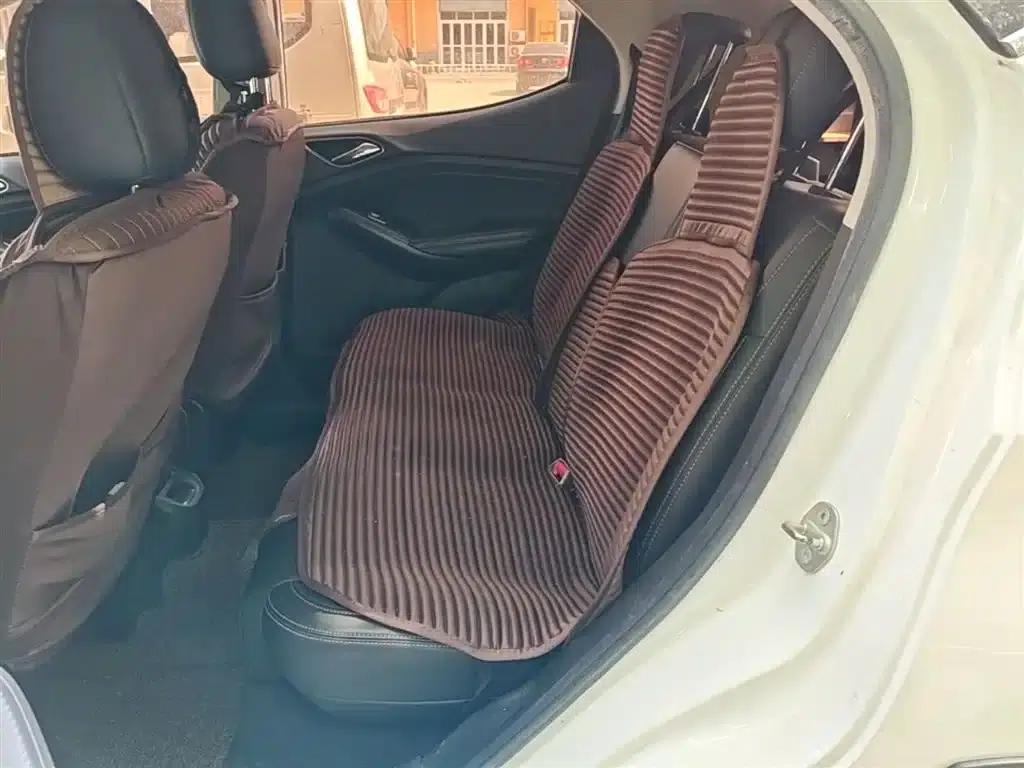 2017 Yuan 1.5L Automatic Cool and Stylish Model — миниатюра 17