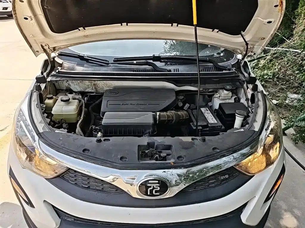 2017 Yuan 1.5L Automatic Cool and Stylish Model — миниатюра 20