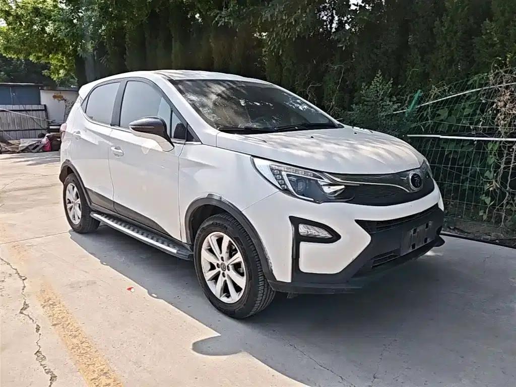 2017 Yuan 1.5L Automatic Cool and Stylish Model — миниатюра 4