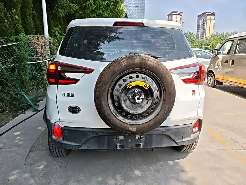 2017 Yuan 1.5L Automatic Cool and Stylish Model — миниатюра 6