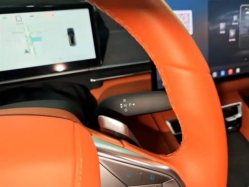 Tang L 2025 EV 600KM Four-Wheel Drive LiDAR Flagship Edition — миниатюра 14