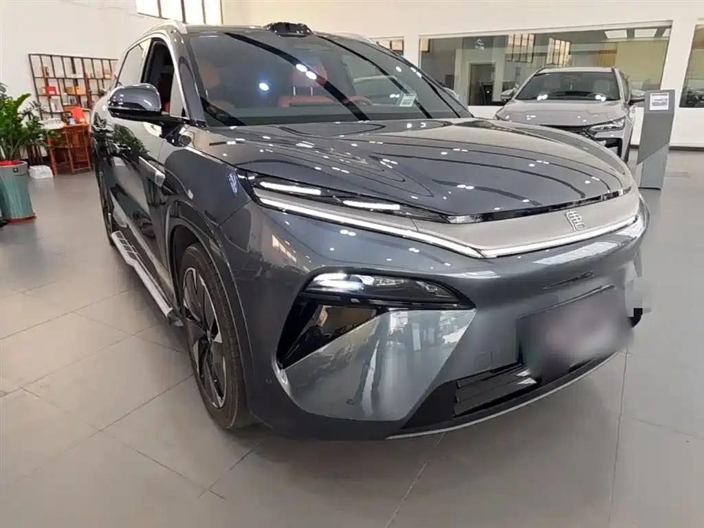 Tang L 2025 EV 600KM Four-Wheel Drive LiDAR Flagship Edition — миниатюра 4