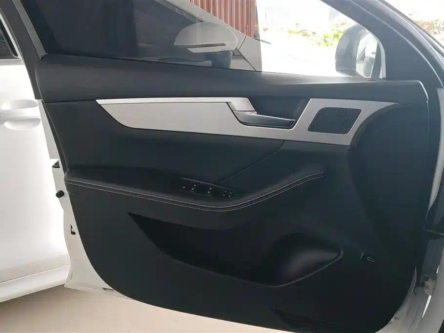Qin Pro New Energy 2019 EV Travel Edition — миниатюра 7
