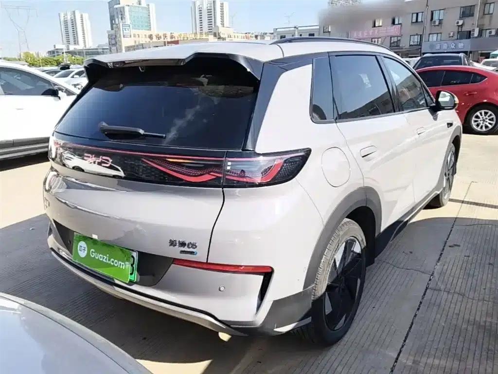 Hiace 05 EV 2025 520KM Flagship Intelligent Navigation Edition — миниатюра 7