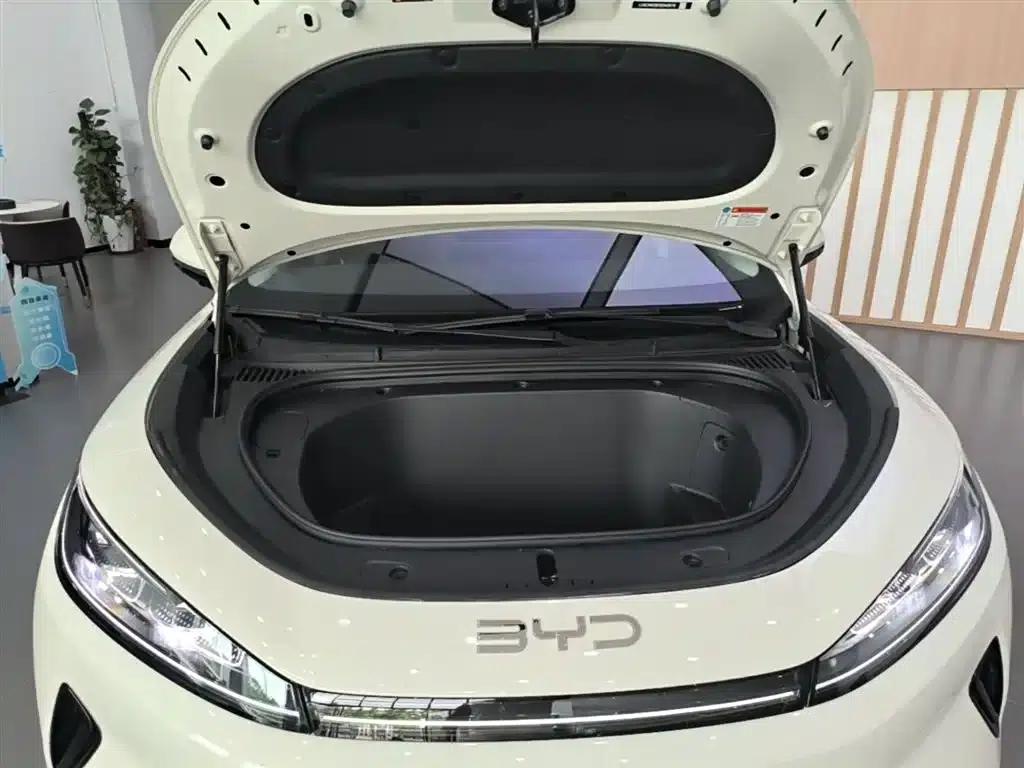 Hiace 05 EV 2025 520KM Flagship Intelligent Navigation Edition — миниатюра 20