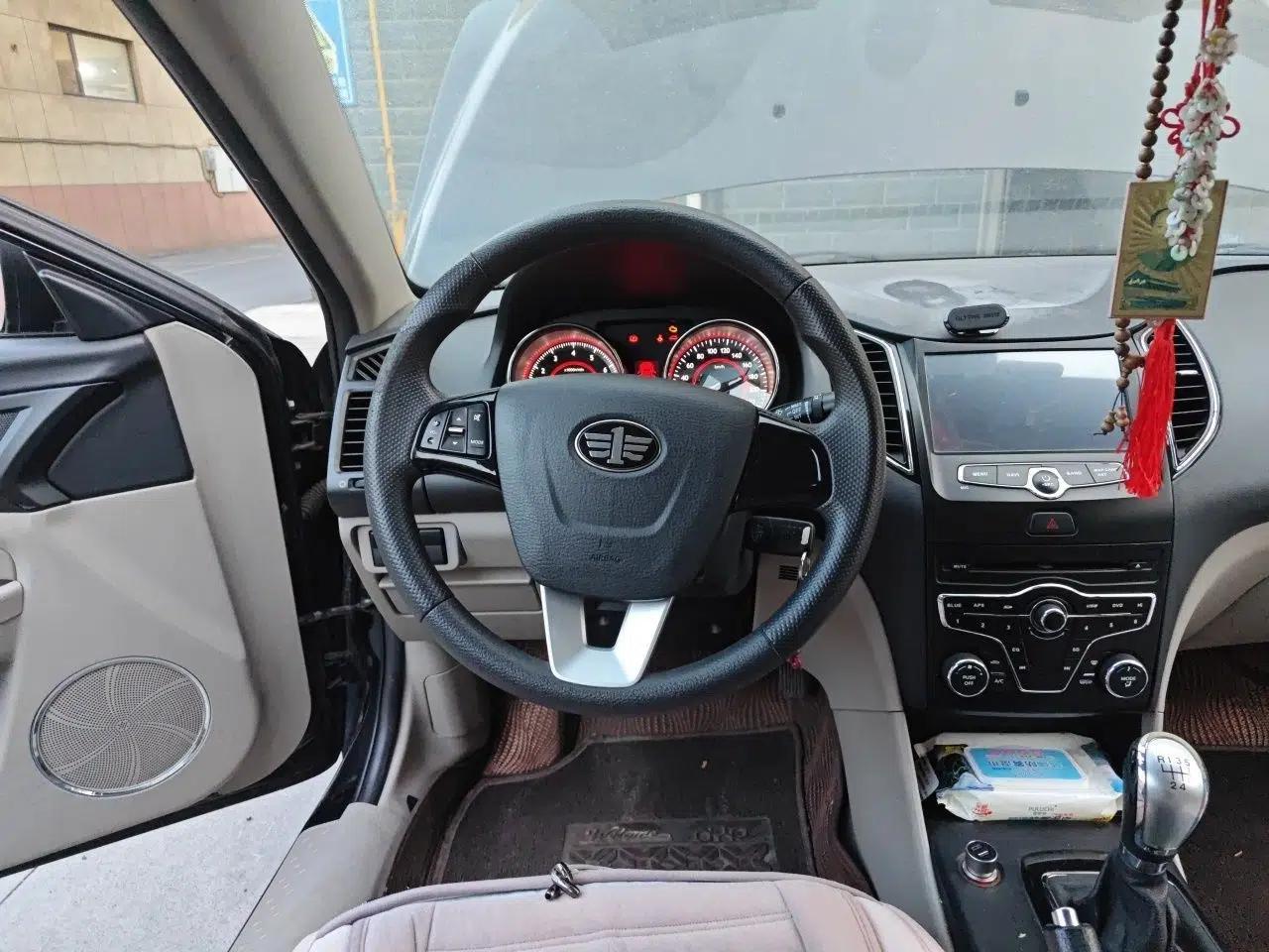 Bestune B50 2013 1.6L manual Comfort trim level — миниатюра 11