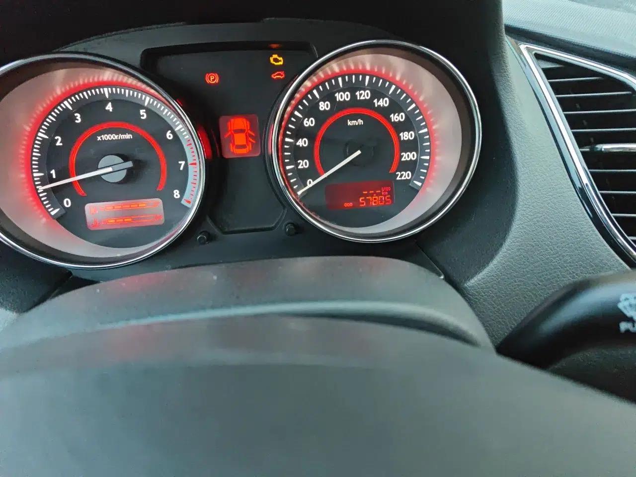 Bestune B50 2013 1.6L manual Comfort trim level — миниатюра 13