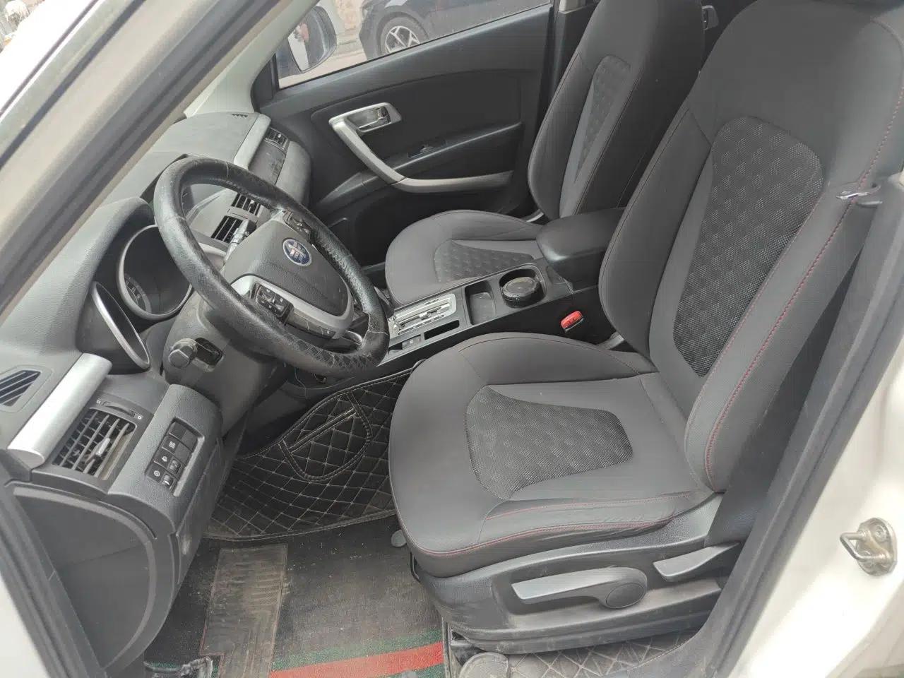 Bestune X80 2013 2.0L automatic comfort version — миниатюра 16