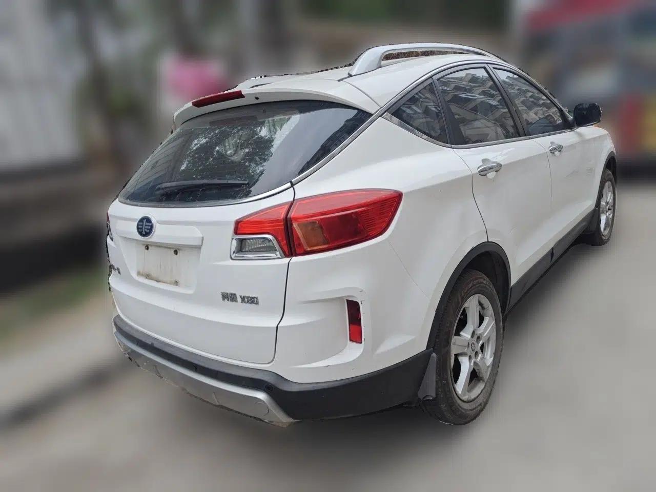 Bestune X80 2013 2.0L automatic comfort version — миниатюра 6
