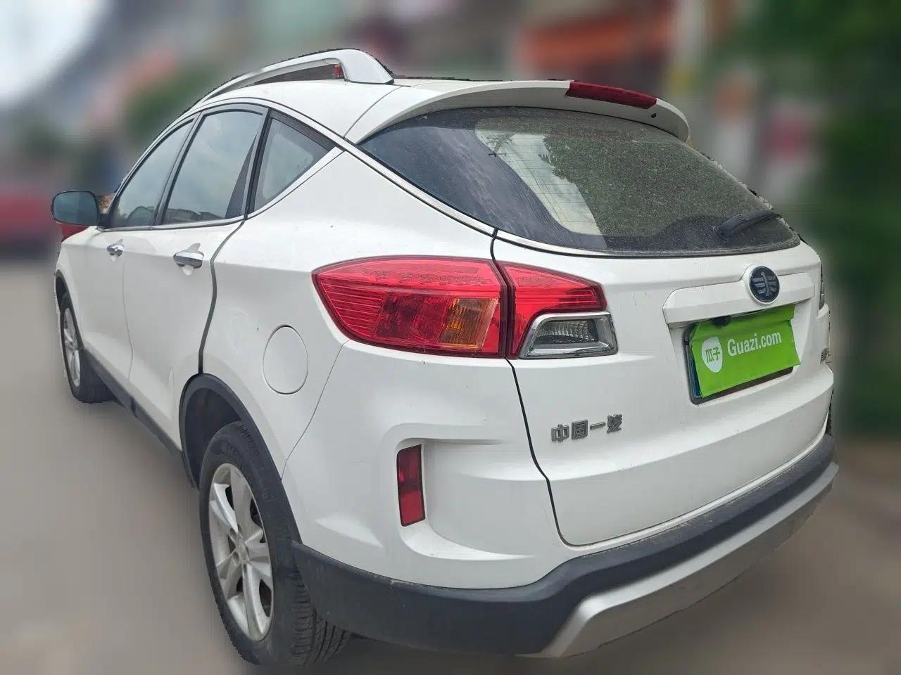 Bestune X80 2016 2.0L manual base trim — миниатюра 4