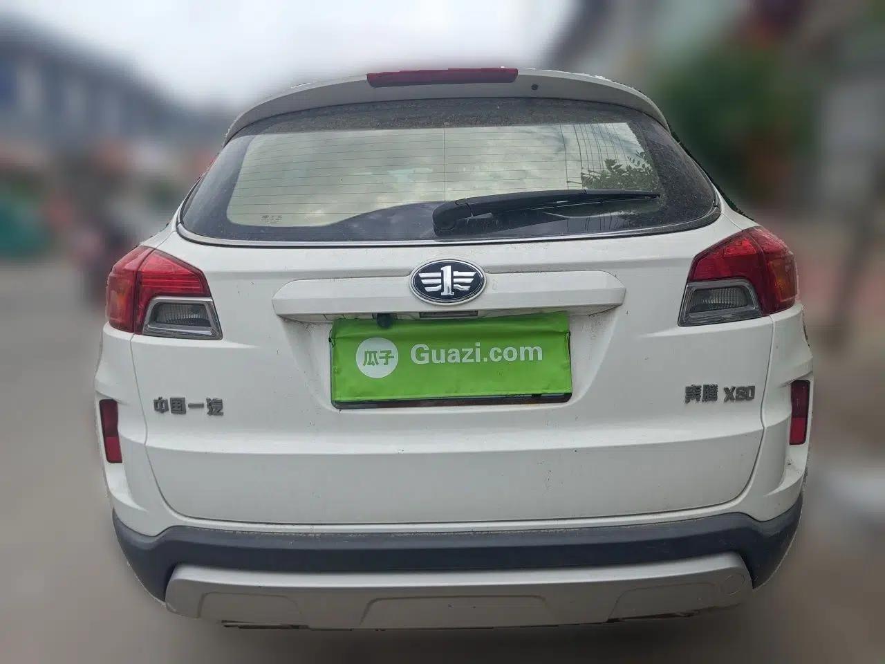 Bestune X80 2016 2.0L manual base trim — миниатюра 5