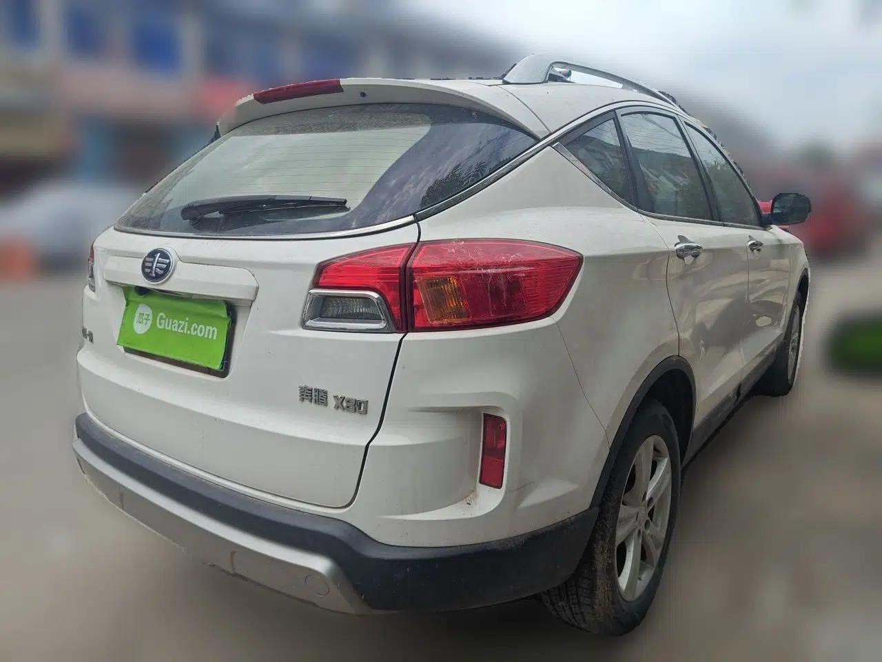 Bestune X80 2016 2.0L manual base trim — миниатюра 6