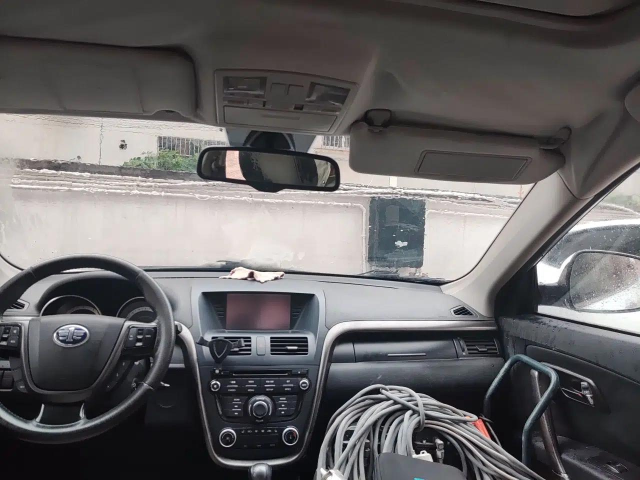 Bestune X80 2016 2.0L automatic Comfort trim level — миниатюра 19