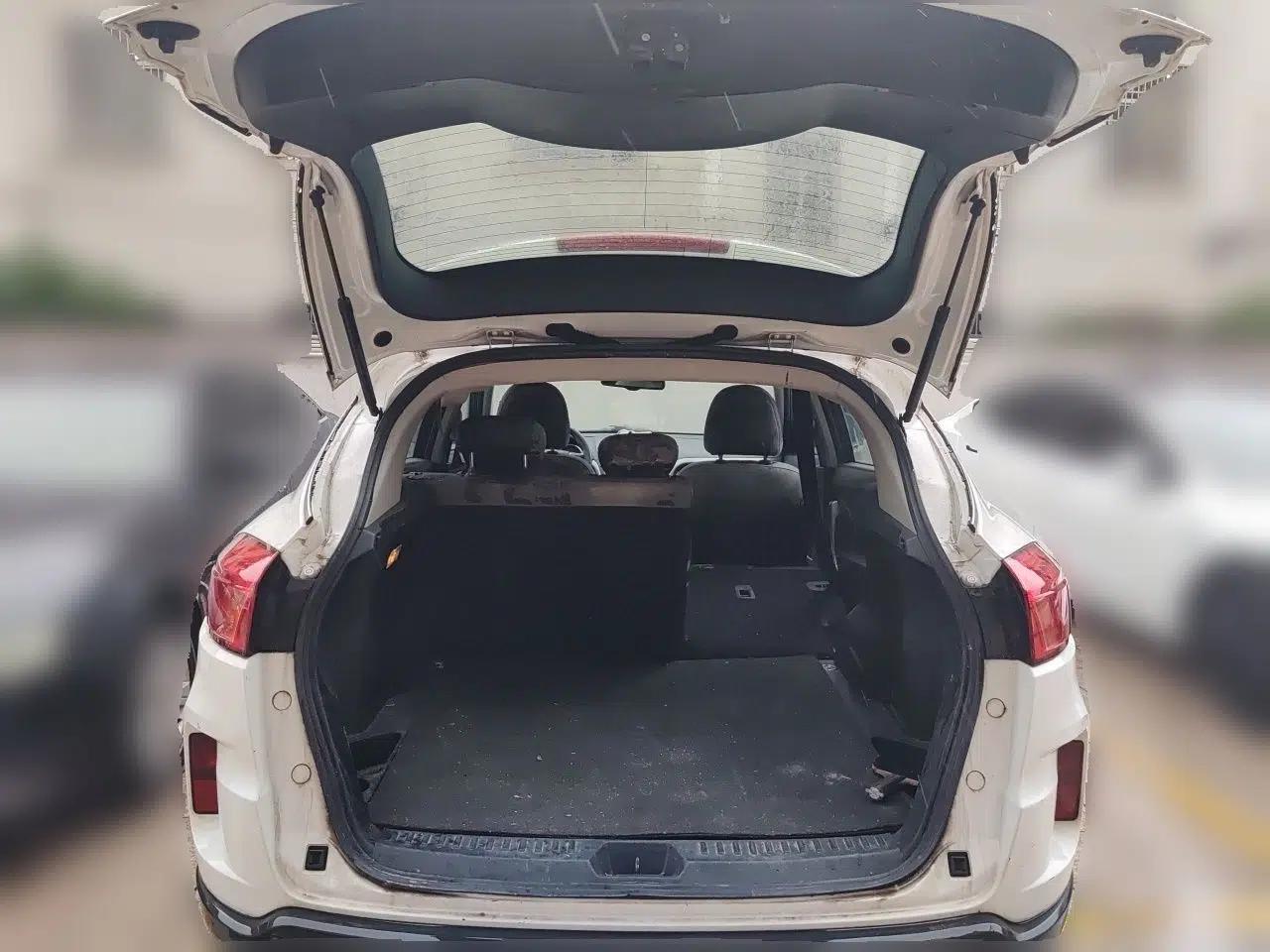 Bestune X80 2016 2.0L automatic Comfort trim level — миниатюра 20