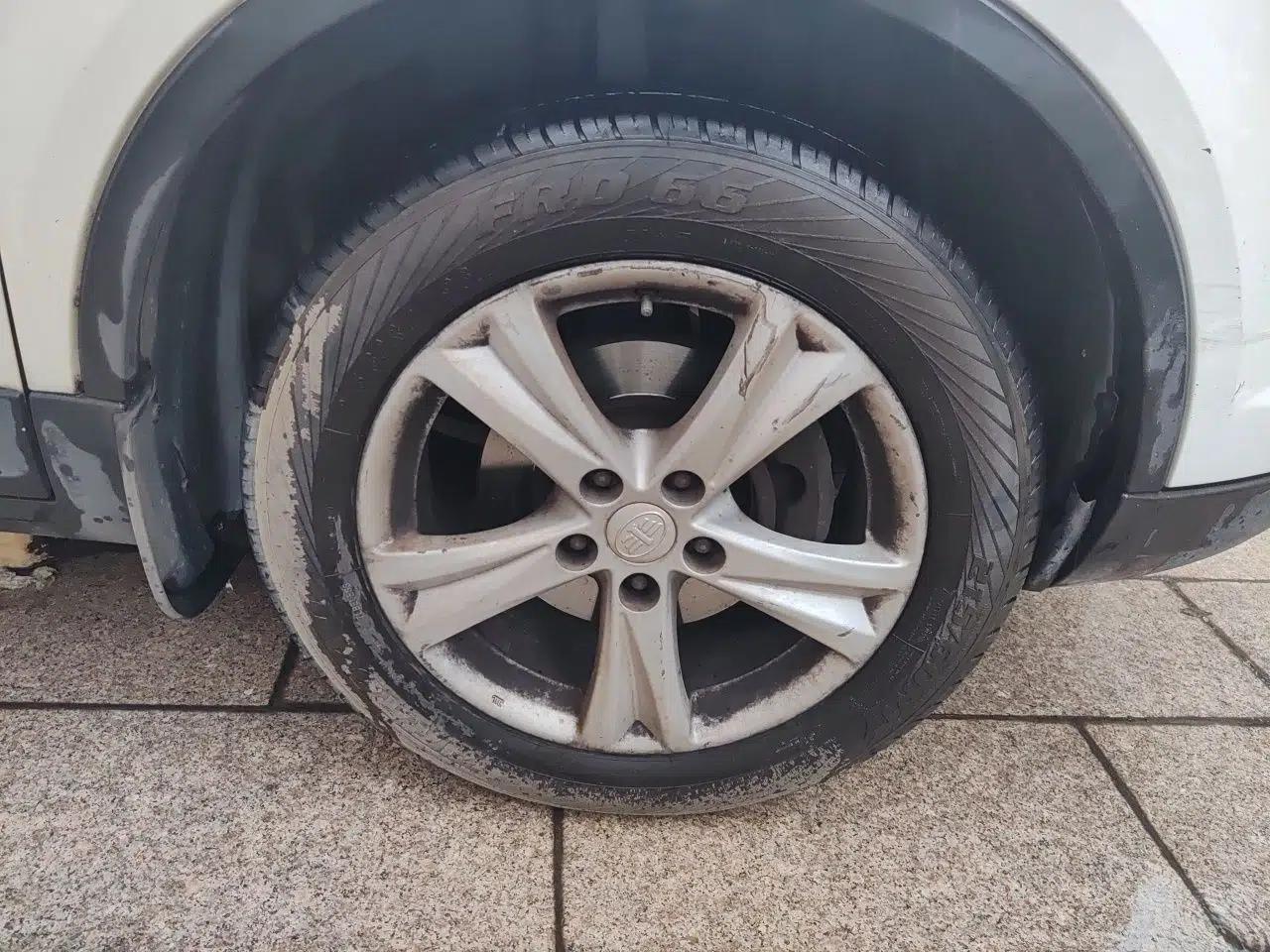 Bestune X80 2016 2.0L automatic Comfort trim level — миниатюра 8