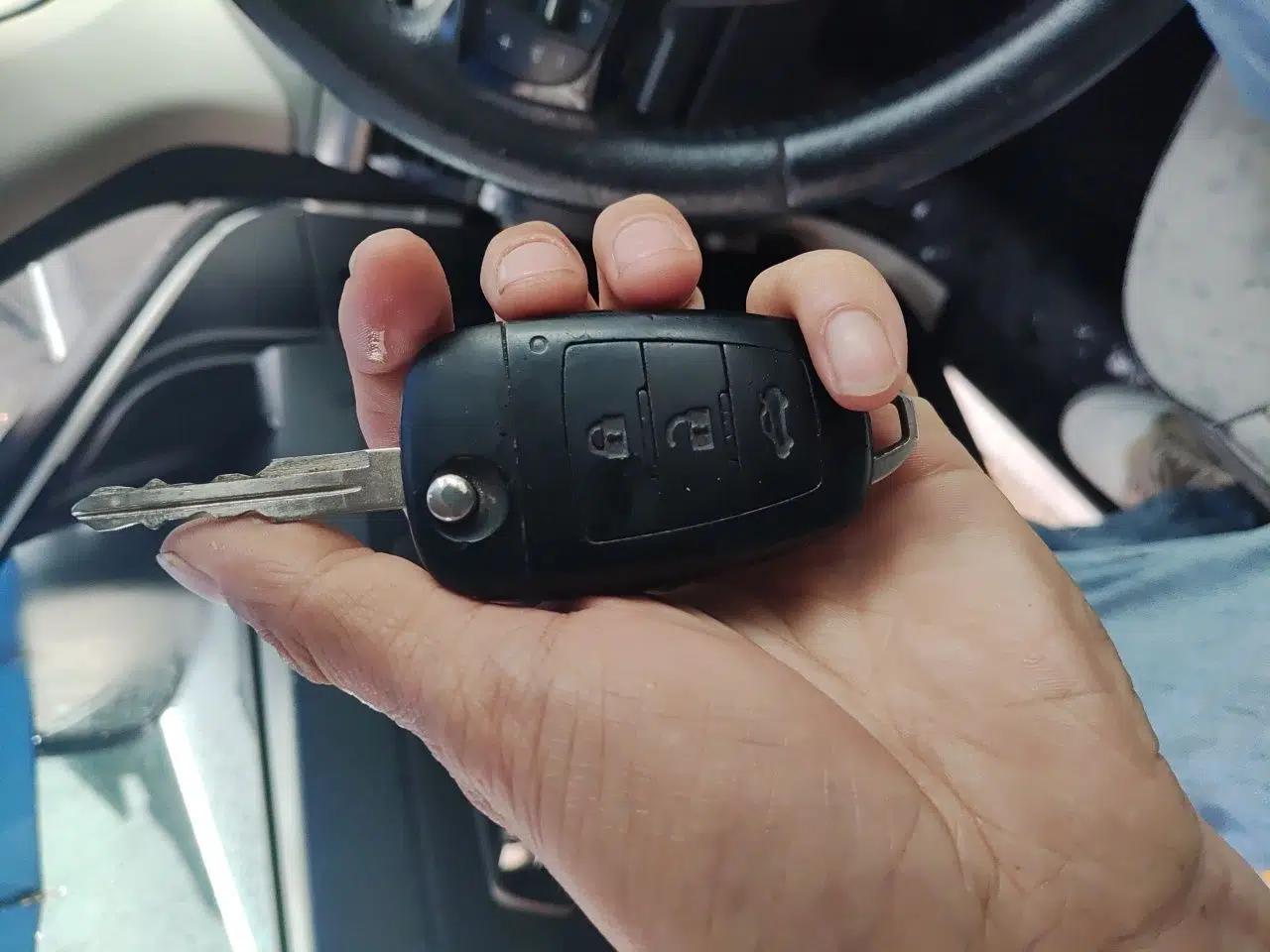Bestune X80 2016 2.0L automatic Comfort trim level — миниатюра 9