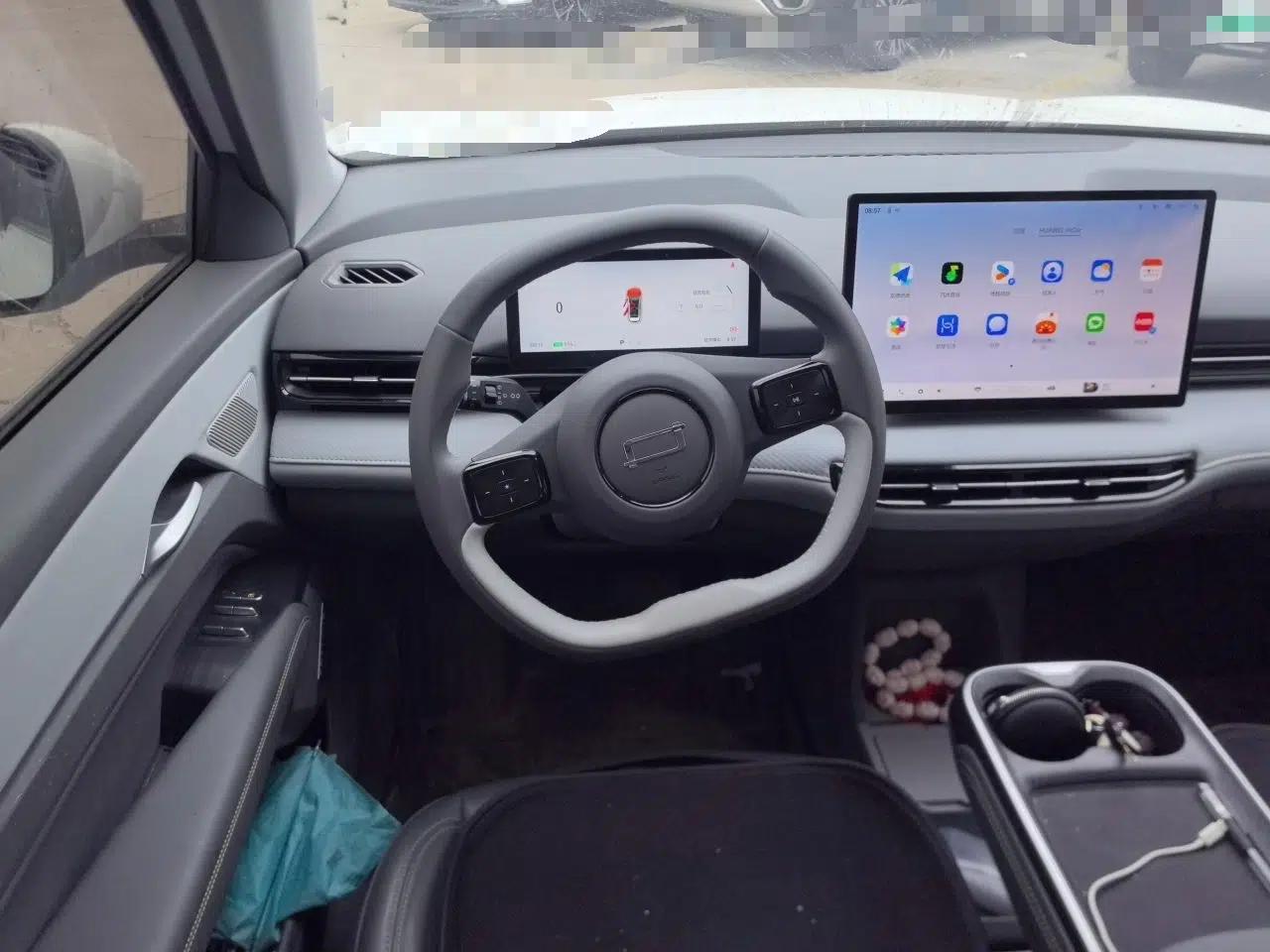 Bestune Yueyi 03 2025 565km Enjoy Edition — миниатюра 11