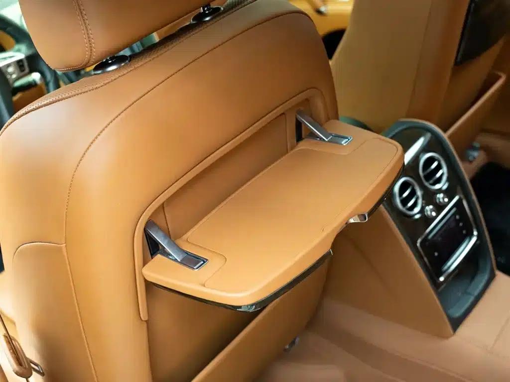 2017 Flying Spur 4.0T V8 Standard Edition — миниатюра 13
