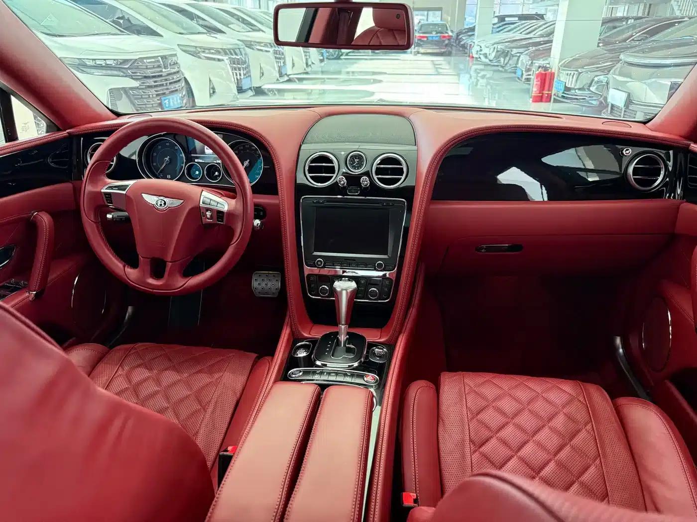 2016 Flying Spur 4.0T V8 Standard Edition — миниатюра 12
