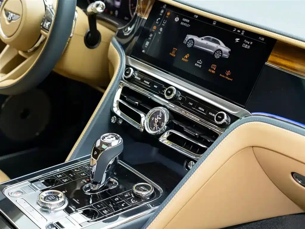 Flying Spur 2020 6.0T W12 Standard Edition — миниатюра 19