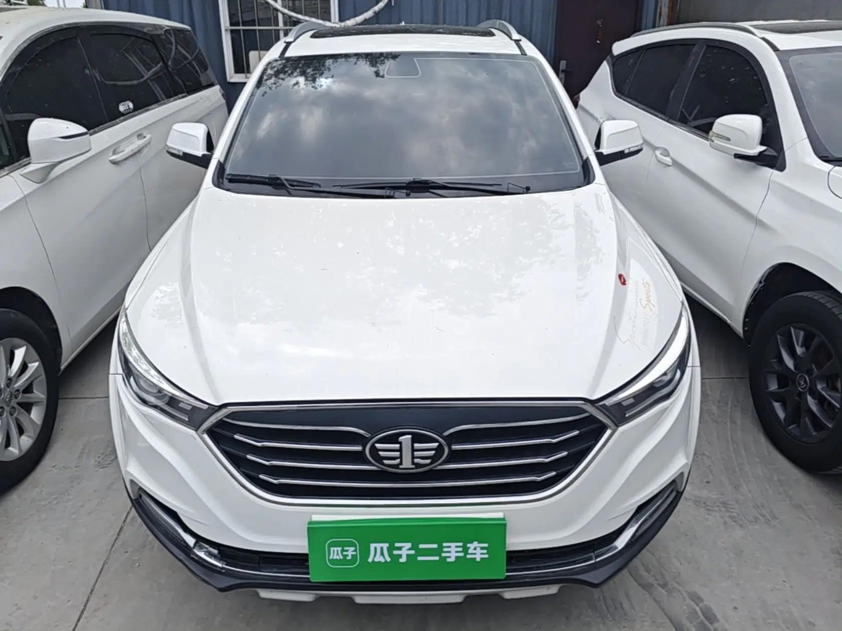 Bestune X40 2019 1.6L Automatic Luxury Version China V Emission Standard — миниатюра 2