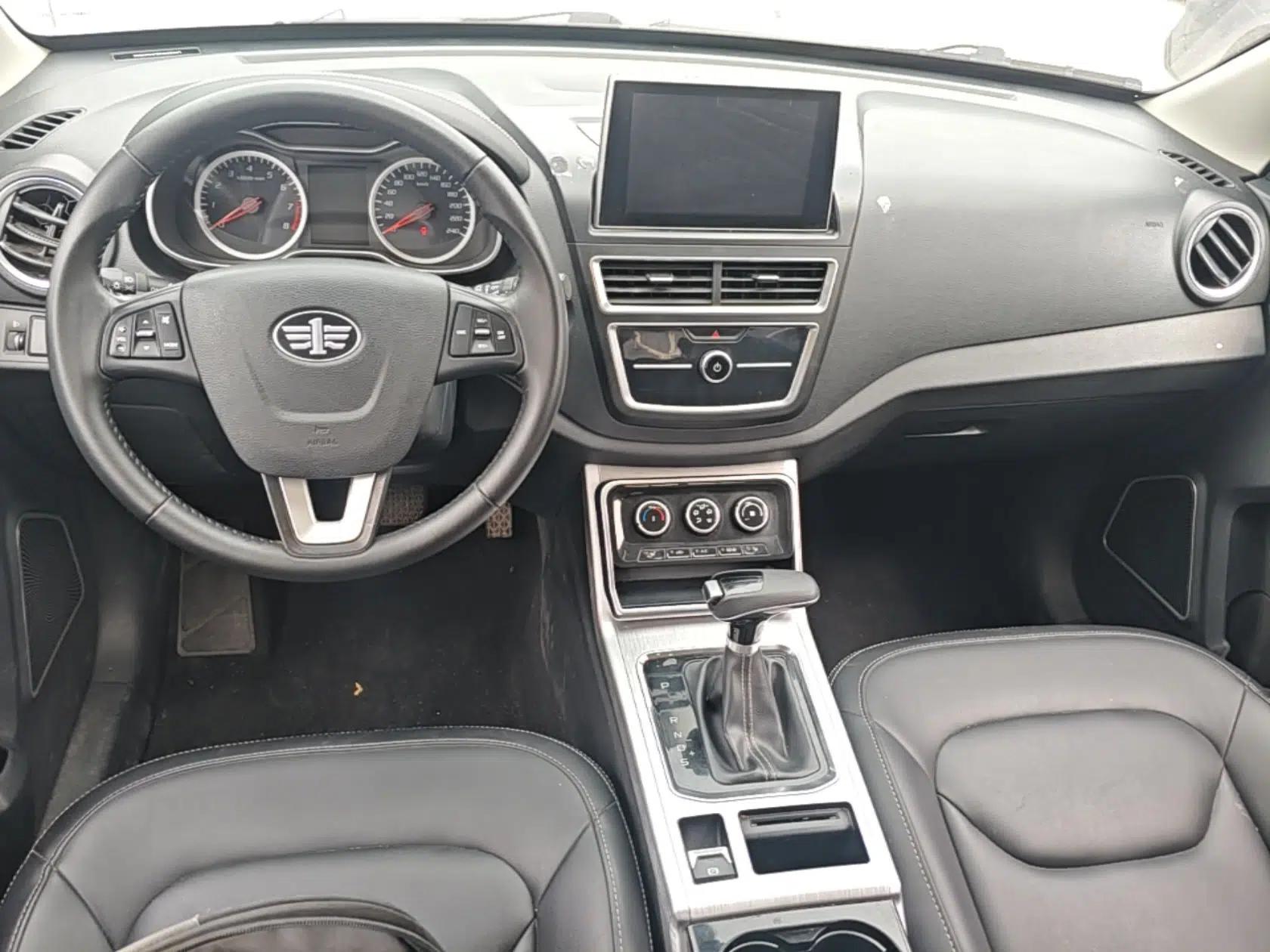 Bestune X40 2019 1.6L Automatic Luxury Version China V Emission Standard — миниатюра 13