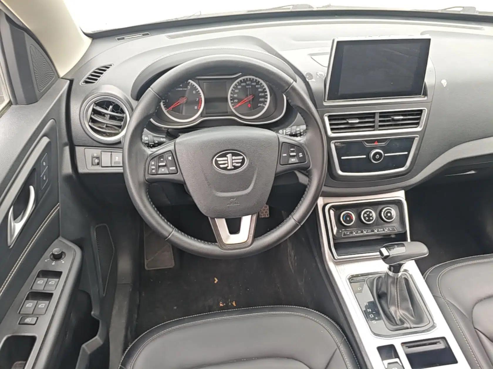 Bestune X40 2019 1.6L Automatic Luxury Version China V Emission Standard — миниатюра 14