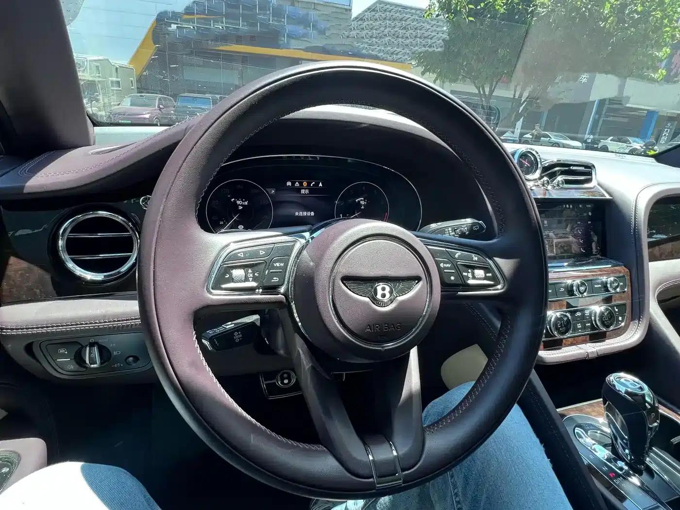 Bentayga 2021 4.0T V8 — миниатюра 6