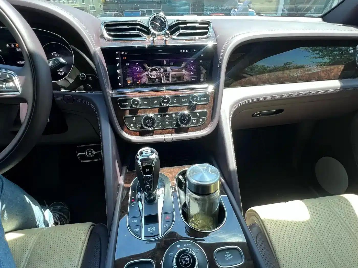 Bentayga 2021 4.0T V8 — миниатюра 7