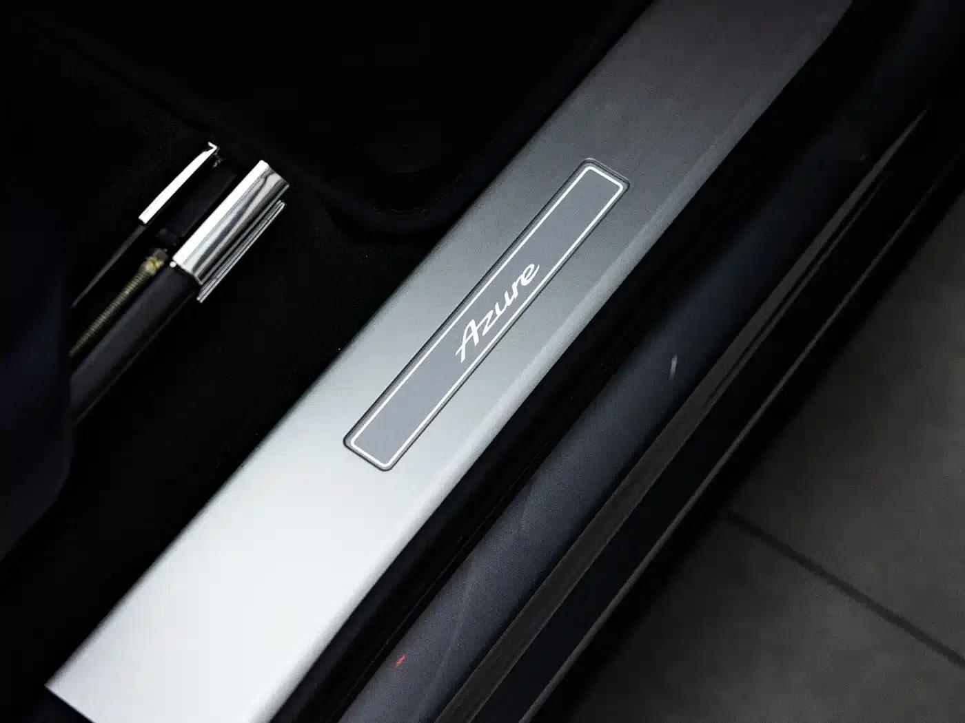 Bentayga 2023 4.0T V8 Long Wheelbase Elegance Edition — миниатюра 11