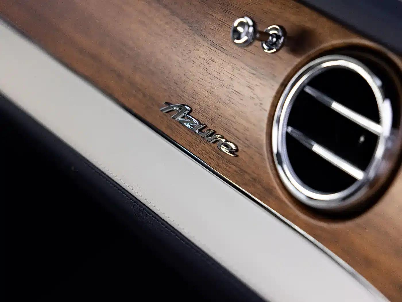 Bentayga 2023 4.0T V8 Long Wheelbase Elegance Edition — миниатюра 10