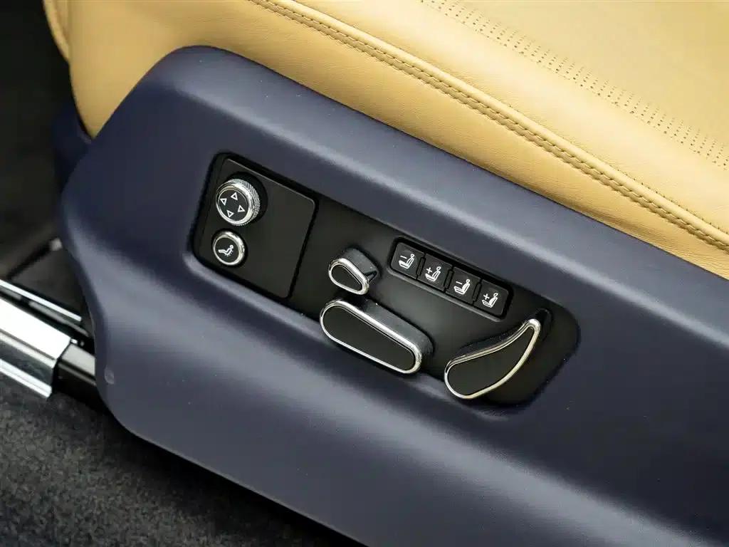 Bentayga 2024 4.0T V8 — миниатюра 11