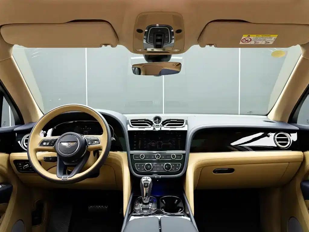 Bentayga 2024 4.0T V8 — миниатюра 14