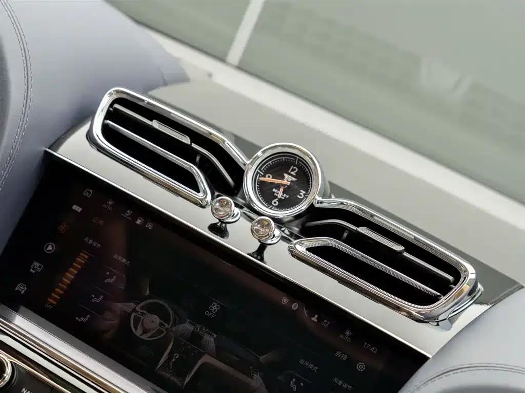 Bentayga 2024 4.0T V8 — миниатюра 18