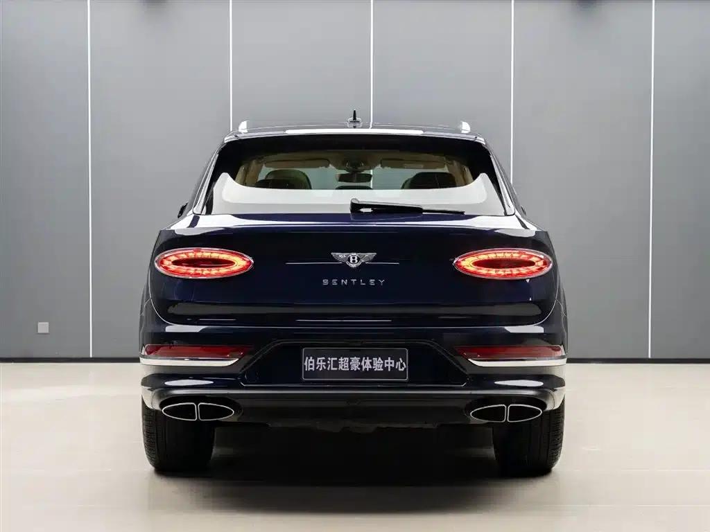 Bentayga 2024 4.0T V8 — миниатюра 7