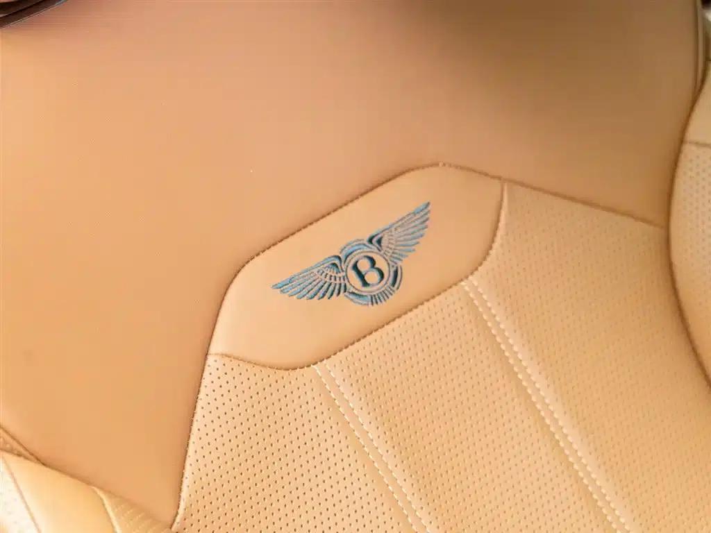 Bentayga 2022 4.0T V8 — миниатюра 13