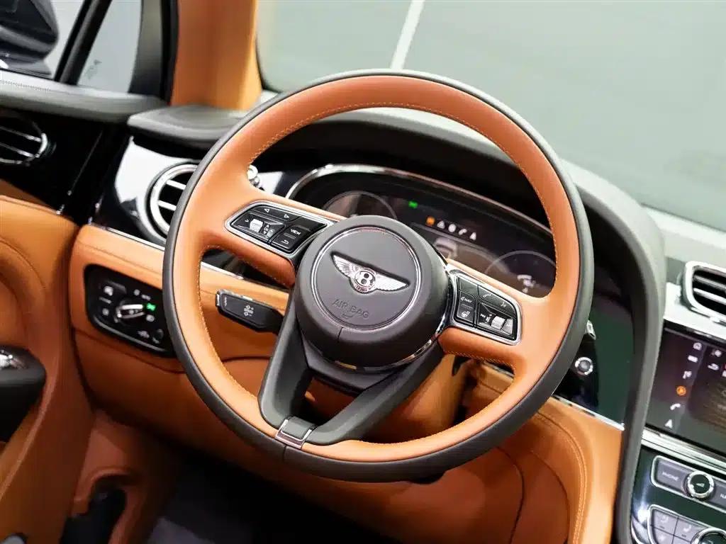 Bentayga 2022 4.0T V8 — миниатюра 15
