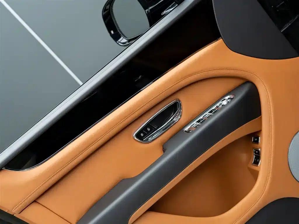 Bentayga 2022 4.0T V8 — миниатюра 7