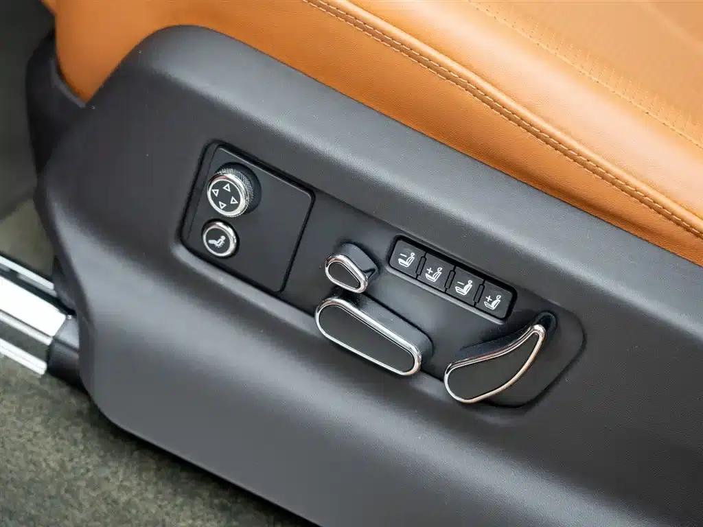 Bentayga 2022 4.0T V8 — миниатюра 8