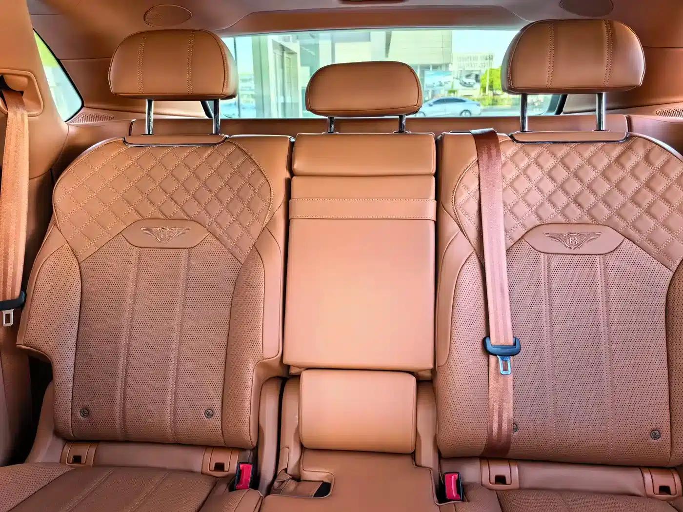 Bentayga 2022 4.0T V8 — миниатюра 20