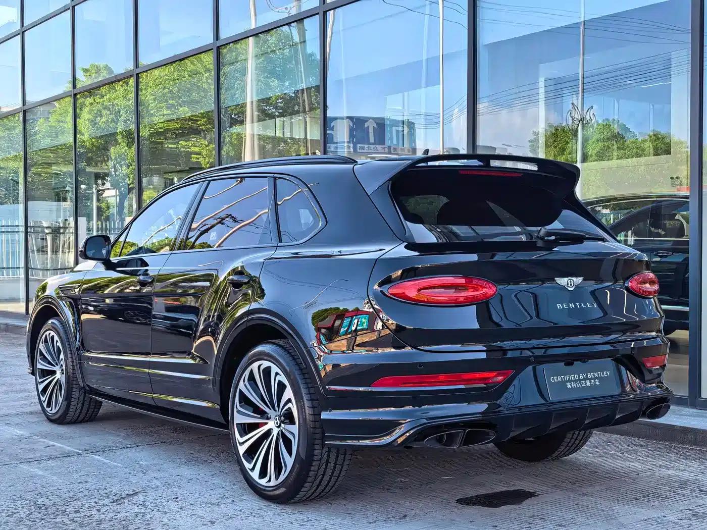 Bentayga 2022 4.0T V8 — миниатюра 3